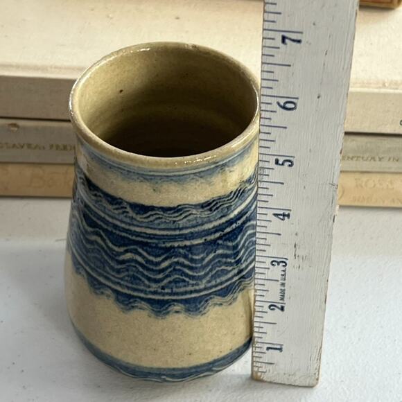 Studio Art Pottery Handmade Jar Vase Signed Ivory Blue Striped Zig Zag 5.5” - Picture 13 of 14